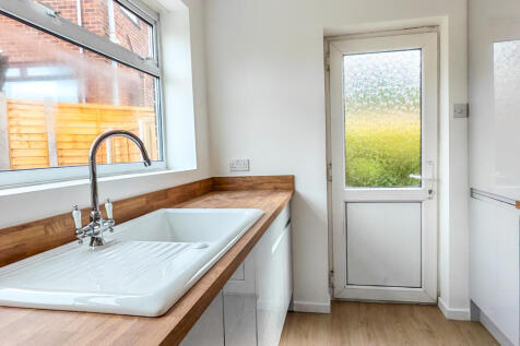 Primrose Crescent, Hyde, Tameside photo 4