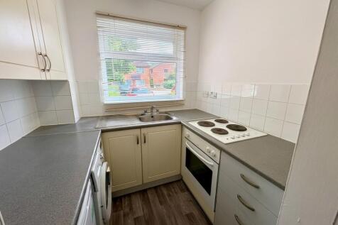 Downland, Two Mile Ash, Milton Keynes, MK8 photo 3