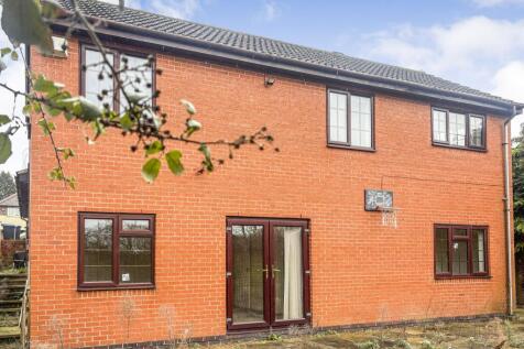 59 Boughton Road, Rugby, CV21 1BH