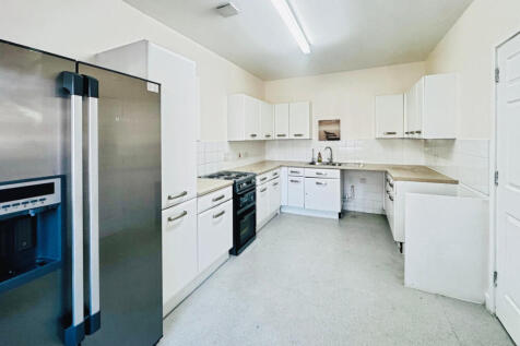 Rainham, RM13 photo 4