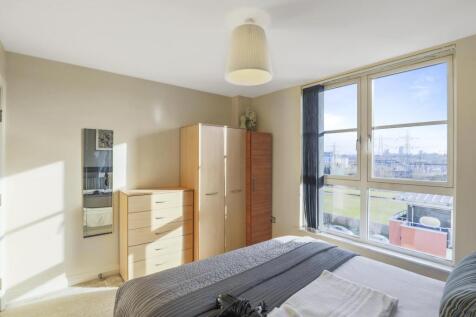 bed (4 bath) House near DMU, Freemans Meadow, Leicester photo 5