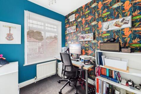 CAM05192G0-PR0150-STILL016