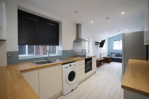 42 Coll Kitchen.png
