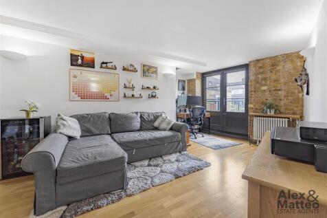 London, SE16 - property photo