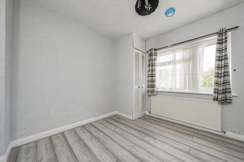 Lynhurst Crescent, Uxbridge photo 3