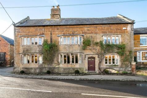 Beautiful Frontage