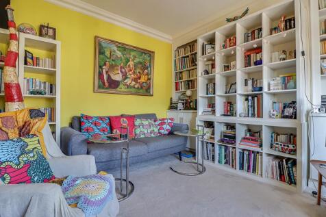 Lounge/Potential Bedroom Three