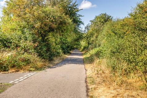 Cycle Track