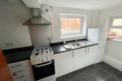 6 Forfield Place, Leamington Spa photo 4