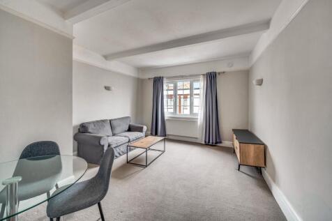 1-bed flat on Ranelagh Gardens, London, £2,401/mo
