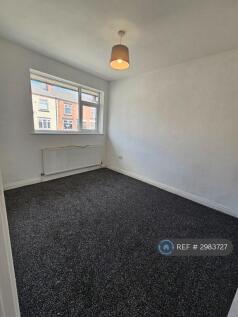 St James St, Bolton, BL4 photo 3