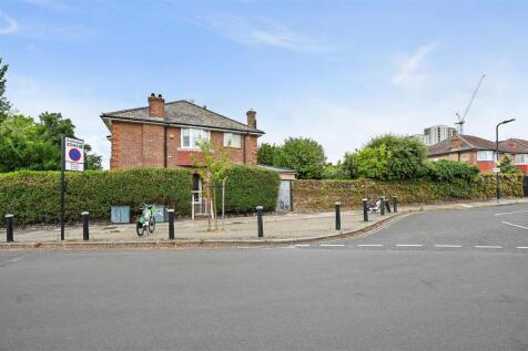 8 St Dunstans Gardens - Road Exterior1 (1).JPG