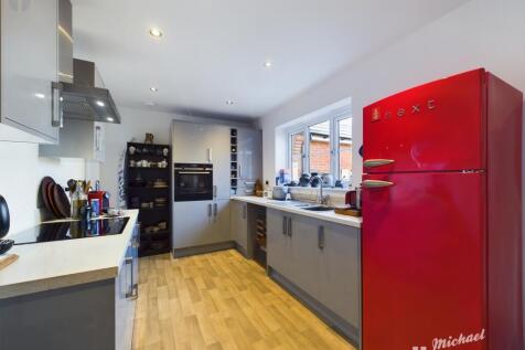 CAM03218G0-PR0081-STILL005