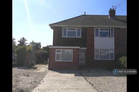 Off-Street Parking For All Housemates 