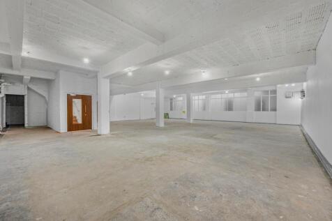 hall 3.jpg