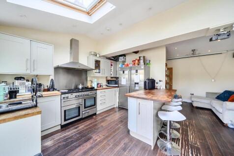 Davidson Frost-Wellings, DFW, Melbourne Road, Livi