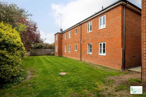 Holmefield Place - Watermark-9.jpg