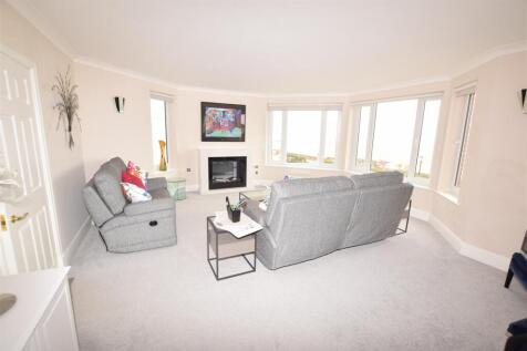 LIVING ROOM Additional Photograph