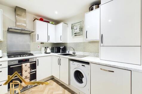 CAM03016G0-PR0029-STILL008