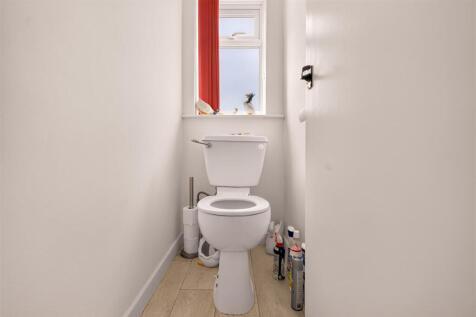For Sale by Aspire Residential | Adur Avenue