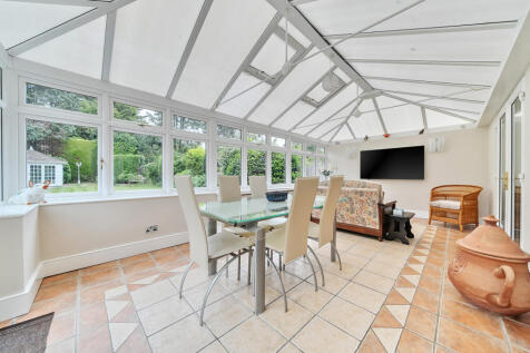 1305490-10-684971...