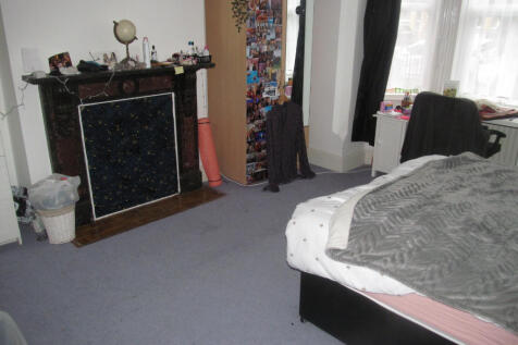 4-bed terraced on 404, Addington Road, Reading, Berkshire, RG1, £2,400/mo