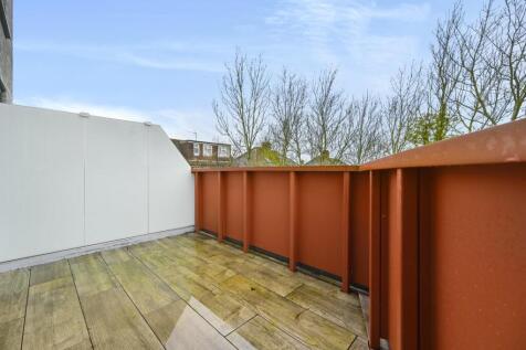 RC- bejoux court- flat 7 - balcony 3 (1).JPG