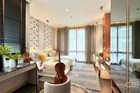 Connoisseur Phatthanakan - Bedroom