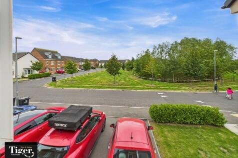 CAM02176G0-PR0684...