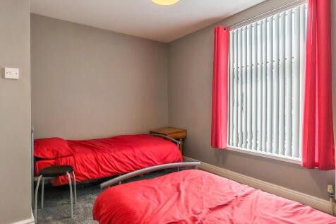 REAR BEDROOM ALT. VIEW 