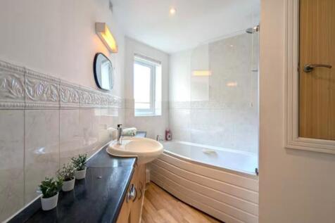 Bathroomm.jpeg