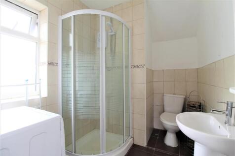 6 Shower Room.JPG