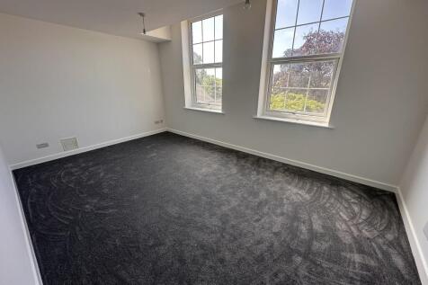 Rowlinson Court, Heathley Park Drive, Leicester photo 3