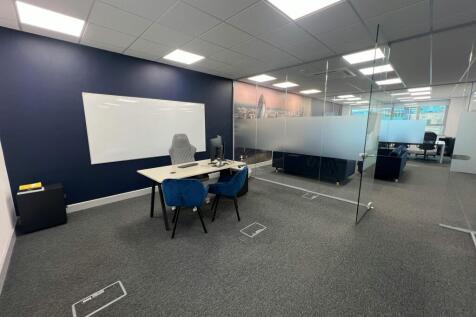 Office to rent Image 5