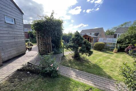 Westleigh Gardens, Shepton Mallet photo 5