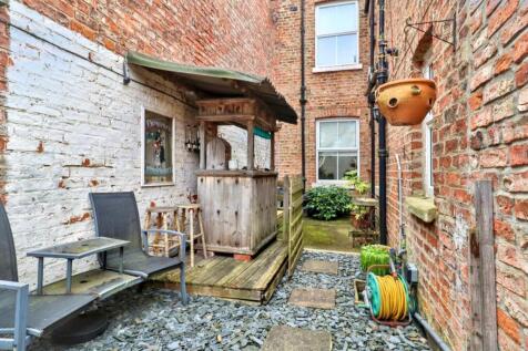 Courtyard III