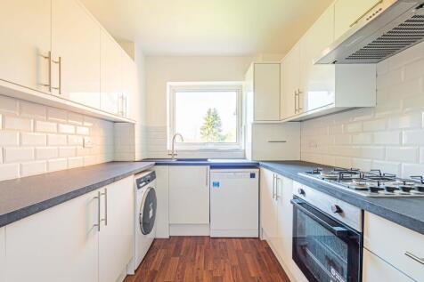 24 Herga Court kitch