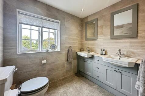 e25e38ba--4EF2-B83F-0B013353C6C3-66306-0000156FD6A