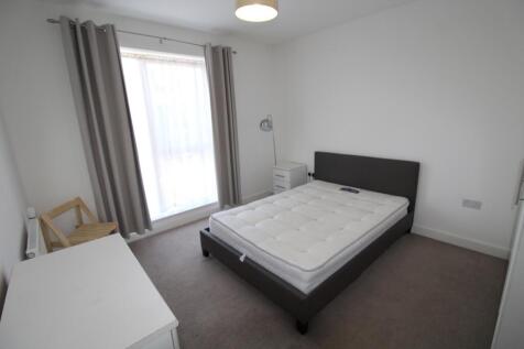 Carraway Court, 18 Darlington Gardens, Romford, Essex, RM3 photo 4