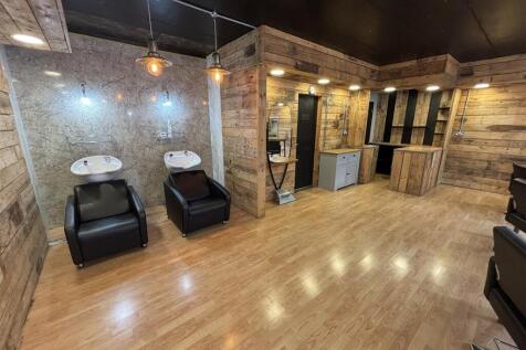 Commercial Property to rent Image 10