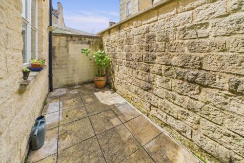 CAM03789G0-PR0072-ST