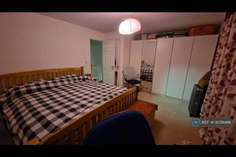 Bedroom 4 - Forward Facing