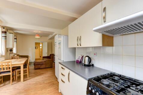 14  Bernard Road Kitchen (2)