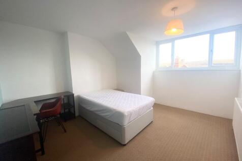Park Avenue, Armley, Leeds, West Yorkshire, LS12 photo 5
