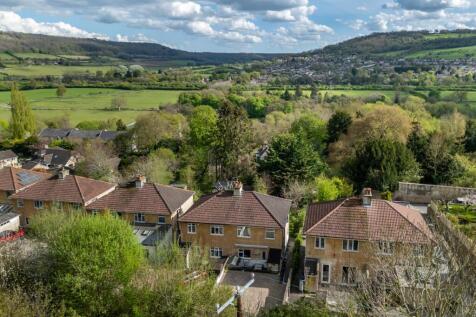 217 Bailbrook Lane-7.jpg