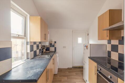 Newcastle Upon Tyne, Tyne and Wear, NE6 photo 2