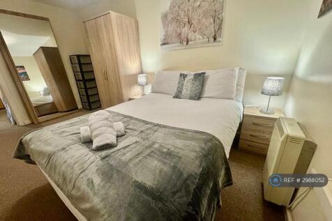 Thornaby Place, Thornaby, Stockton-On-Tees, TS17 photo 4