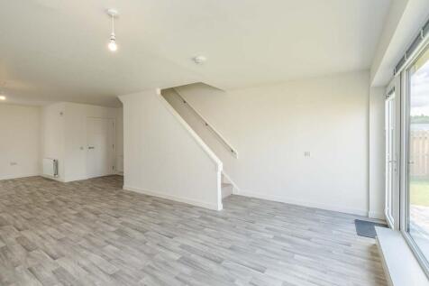 Milne Avenue, Croy, Inverness, Highland, IV2 photo 3