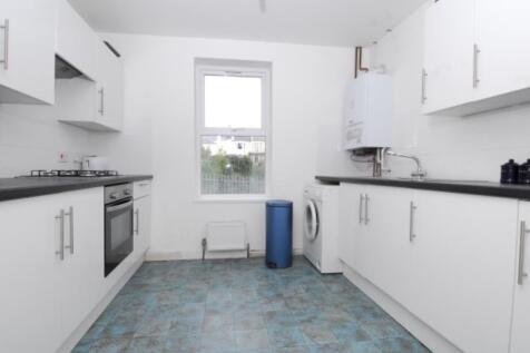 27 Alexandra Road photo 2
