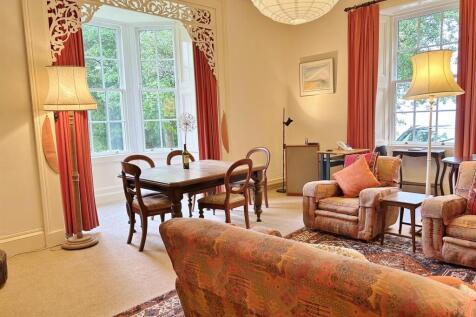 One, The Lodge, Lounge